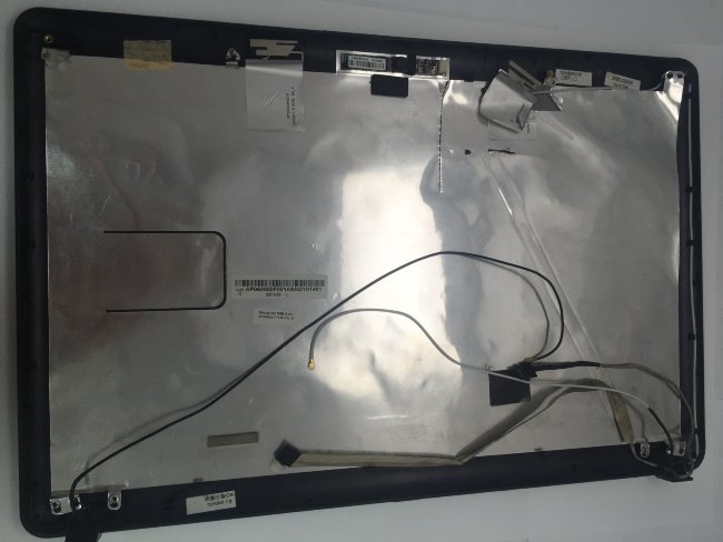 Крышка матрицы для ноутбука Lenovo Y550 с разбора