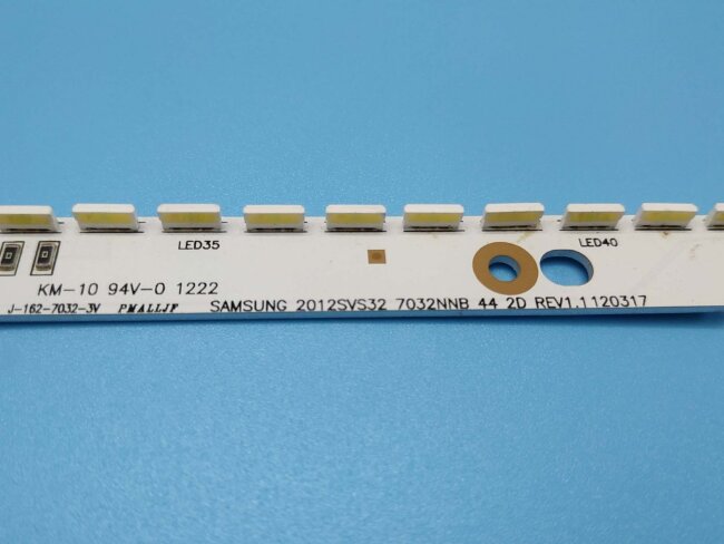 Подсветка для телевизоров SAMSUNG UE32ES5000, UE32ES6000 V1GE-320SM0-R2 / 2012SVS32 7032NNB 6V Подсветка для телевизоров SAMSUNG UE32ES5000, UE32ES6000 V1GE-320SM0-R2 / 2012SVS32 7032NNB 6V