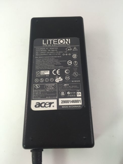 Блок питания для ноутбука ACER PA-1900-05 оригинал б/у Блок питания для ноутбука ACER PA-1900-05 оригинал б/у