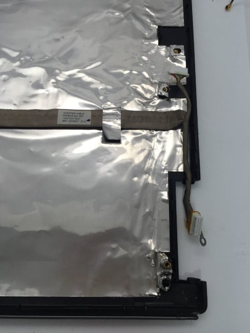 Крышка матрицы с шлейфом для ноутбука ASUS F3J 13GNI11AP080 б/у